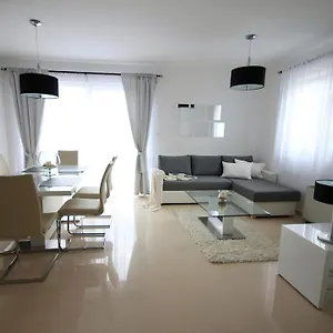 Apartment Mantinela, Malinska